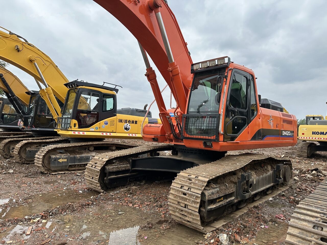 Doosan DH420 - Escavadora de rastos: foto 4 Doosan DH420 - Escavadora de rastos: foto 4