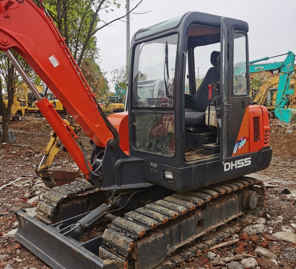 Doosan DH55 - Escavadora de rastos: foto 3 Doosan DH55 - Escavadora de rastos: foto 3