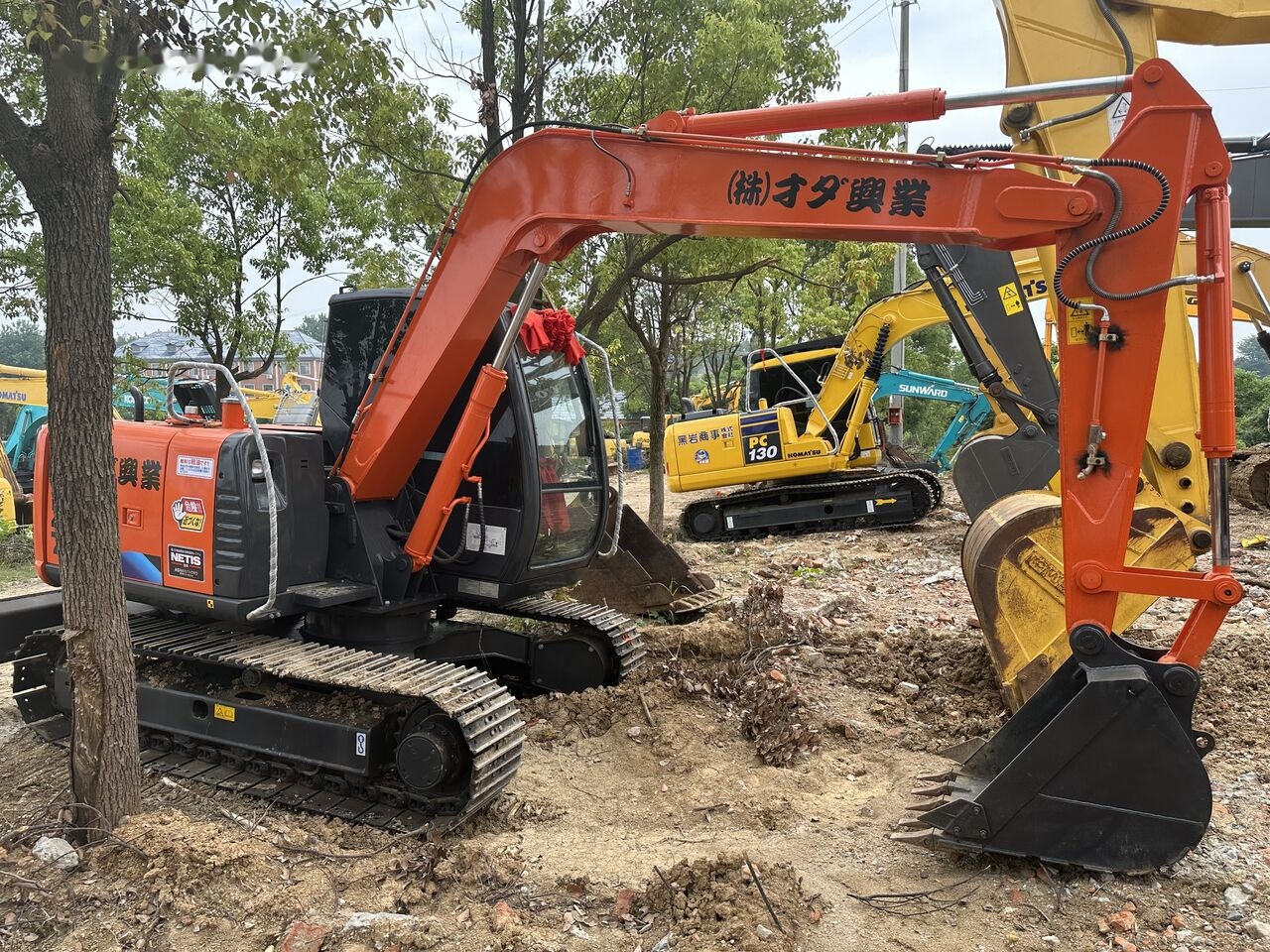 Hitachi ZX70 - Escavadora de rastos: foto 4 Hitachi ZX70 - Escavadora de rastos: foto 4