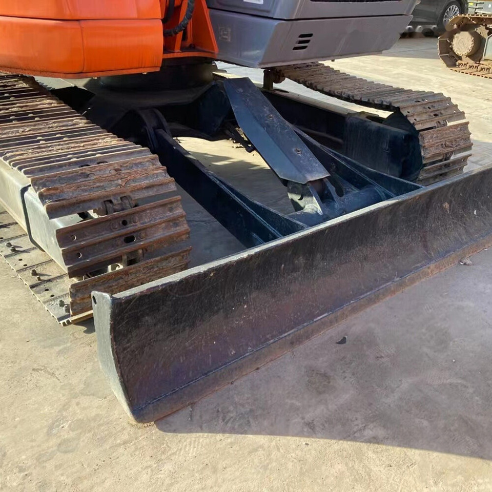 Hitachi ZX75US - Escavadora de rastos: foto 1 Hitachi ZX75US - Escavadora de rastos: foto 1
