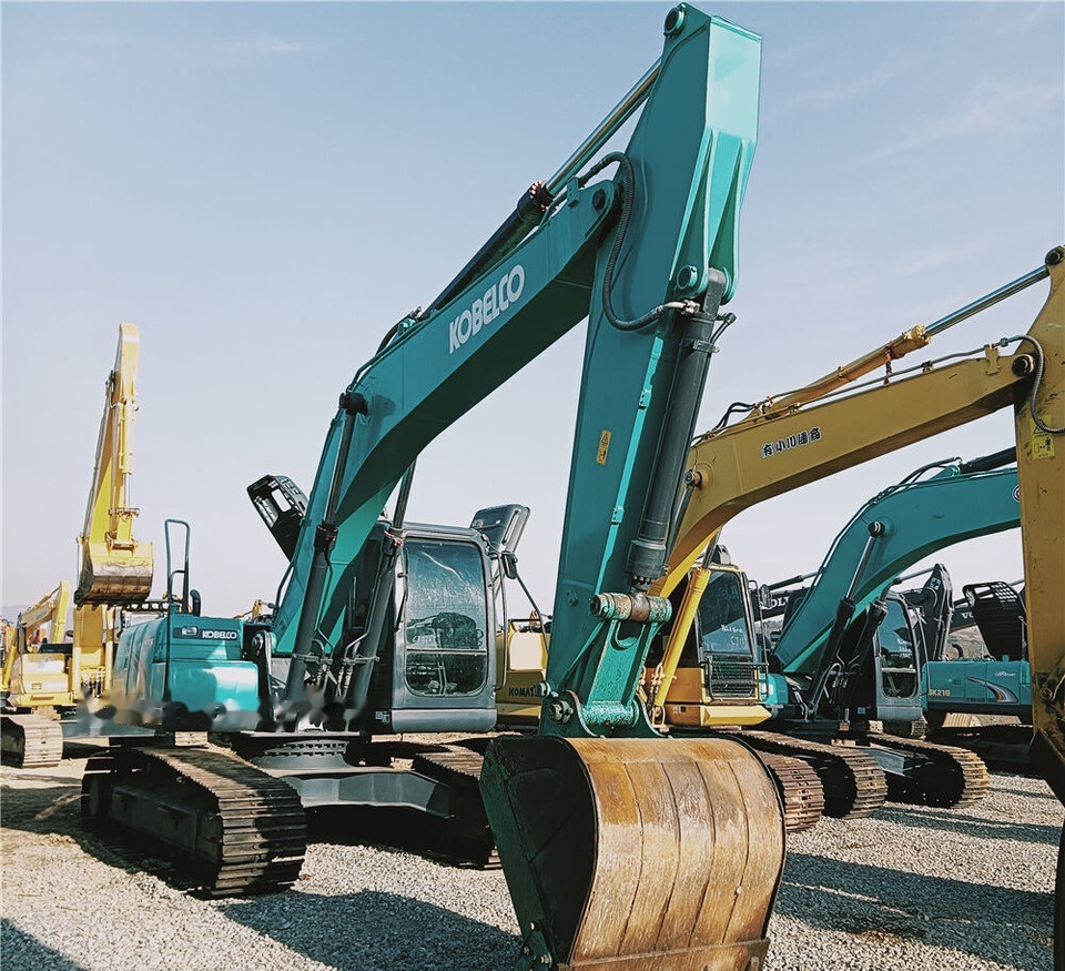 Kobelco SK200D - Escavadora de rastos: foto 1 Kobelco SK200D - Escavadora de rastos: foto 1