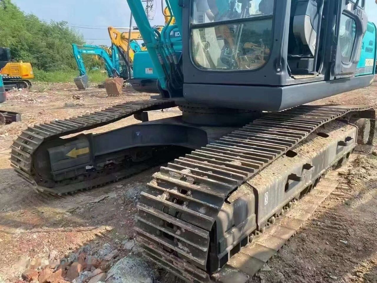 Kobelco SK210D - Escavadora de rastos: foto 4 Kobelco SK210D - Escavadora de rastos: foto 4