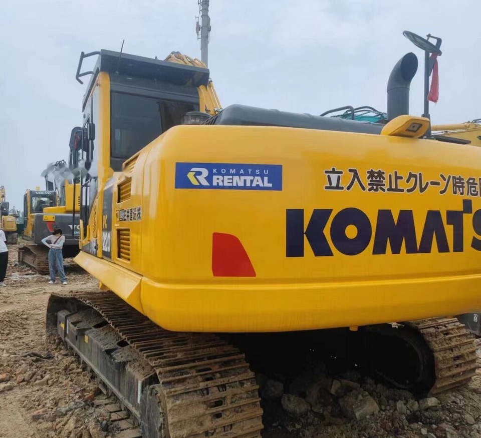 Komatsu PC220-8 - Escavadora de rastos: foto 1 Komatsu PC220-8 - Escavadora de rastos: foto 1