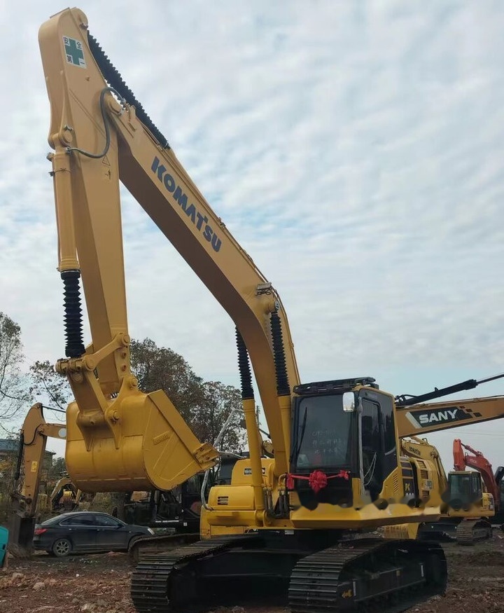Komatsu PC220-8 - Escavadora de rastos: foto 1 Komatsu PC220-8 - Escavadora de rastos: foto 1