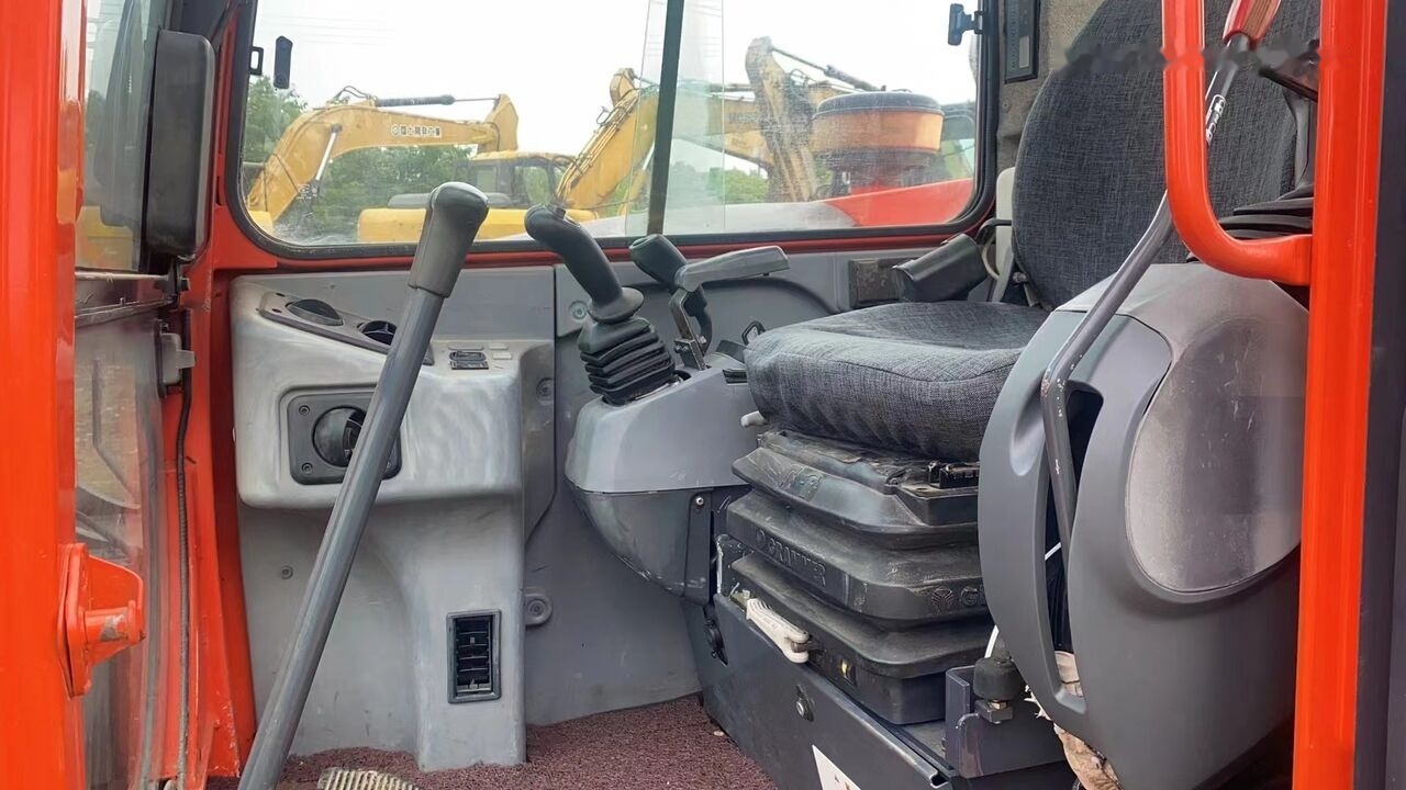 Mini escavadeira Kubota KX185: foto 6