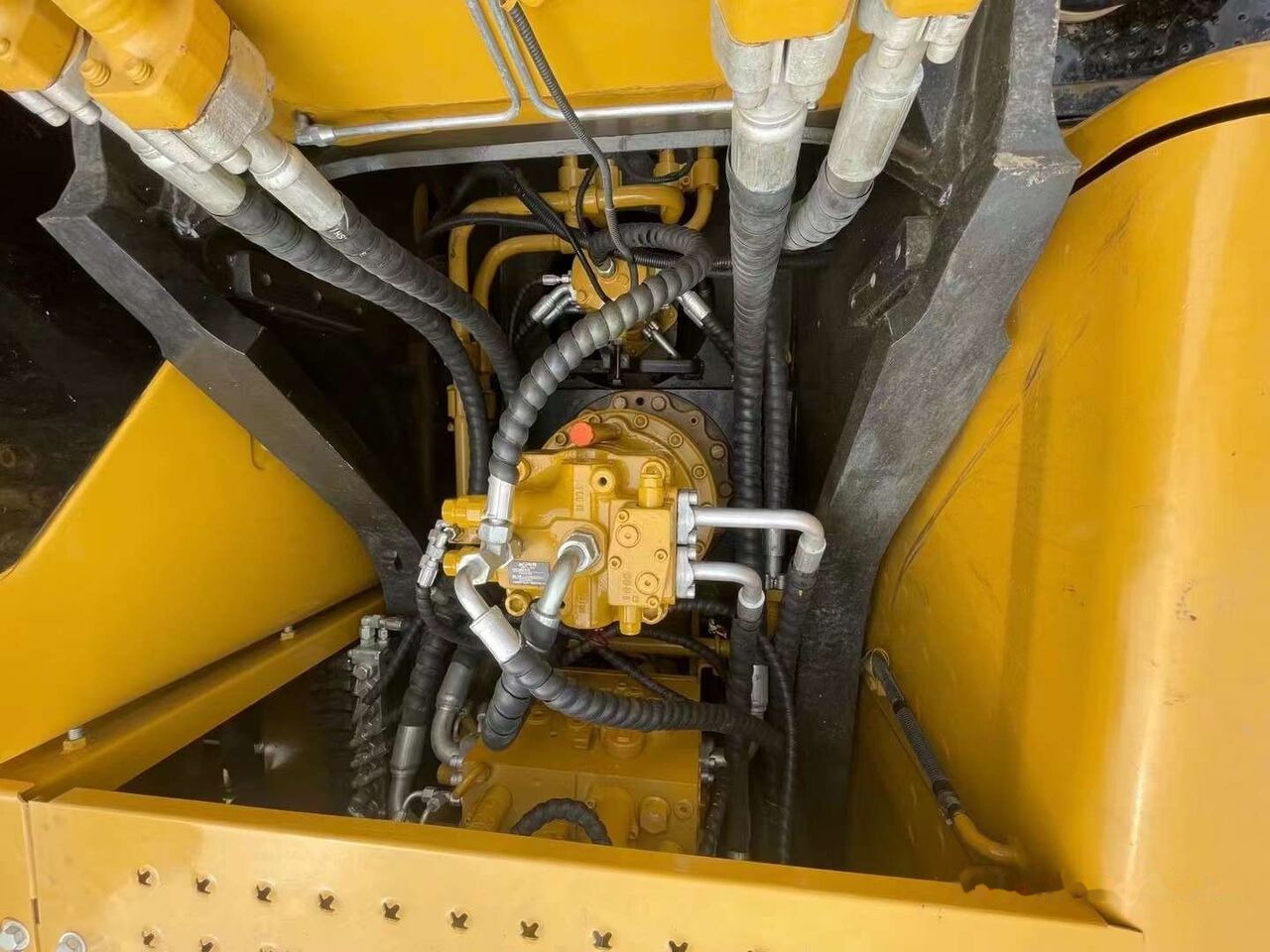 Sany SY235 - Escavadora de rastos: foto 1 Sany SY235 - Escavadora de rastos: foto 1