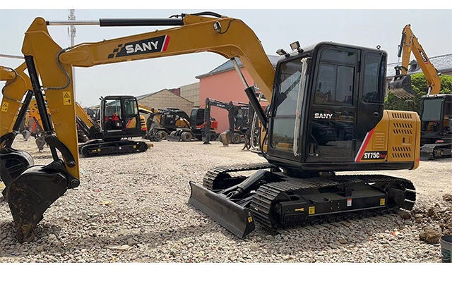Mini escavadeira Sany SY75C: foto 6