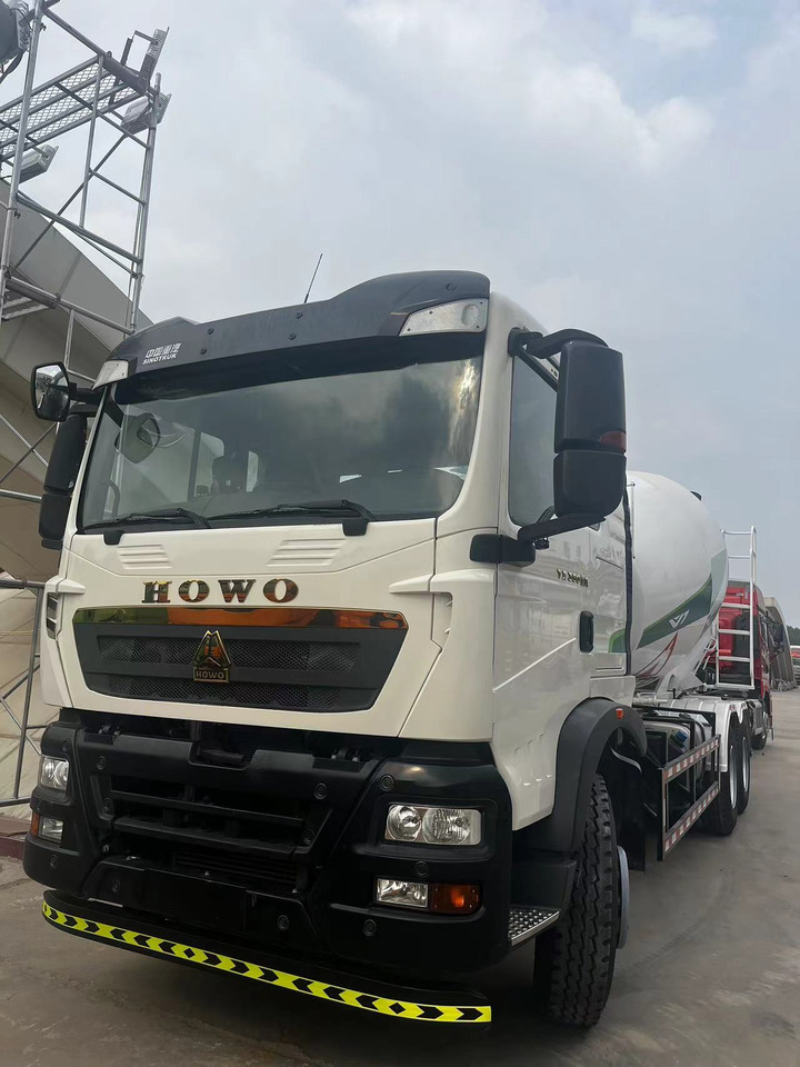 Sinotruk Howo TX350 Mixer truck - Caminhão betoneira: foto 4 Sinotruk Howo TX350 Mixer truck - Caminhão betoneira: foto 4