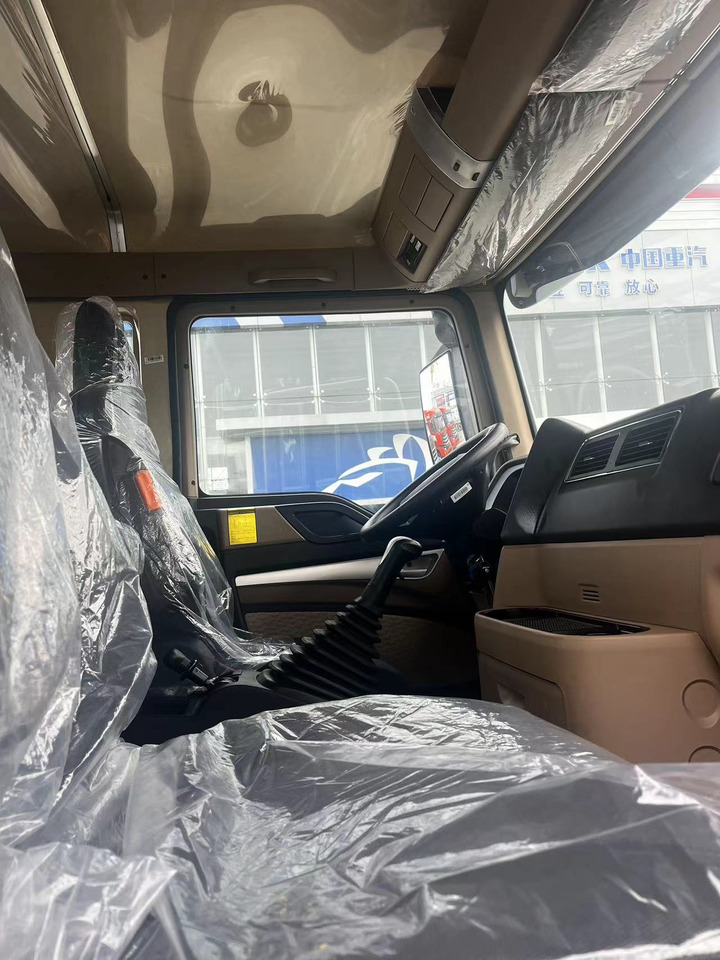Sinotruk Howo TX350 Mixer truck - Caminhão betoneira: foto 3 Sinotruk Howo TX350 Mixer truck - Caminhão betoneira: foto 3