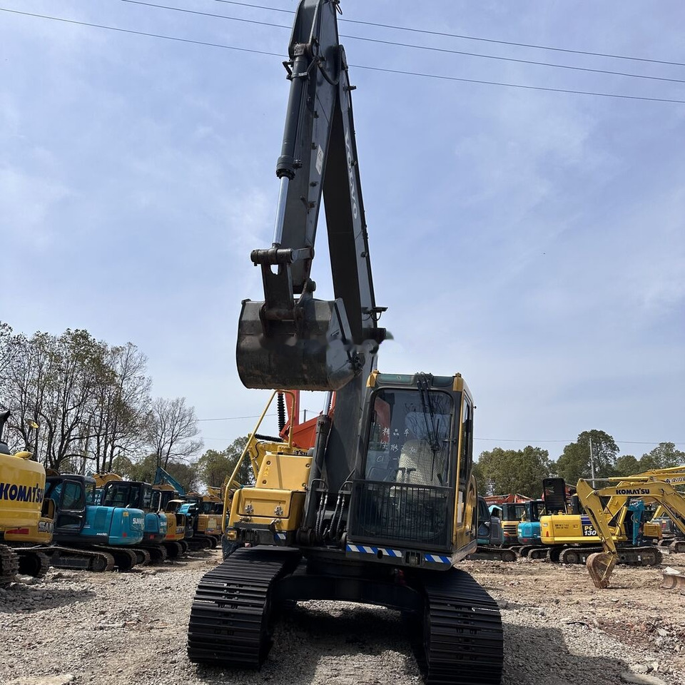 Volvo EC140 - Escavadora de rastos: foto 1 Volvo EC140 - Escavadora de rastos: foto 1