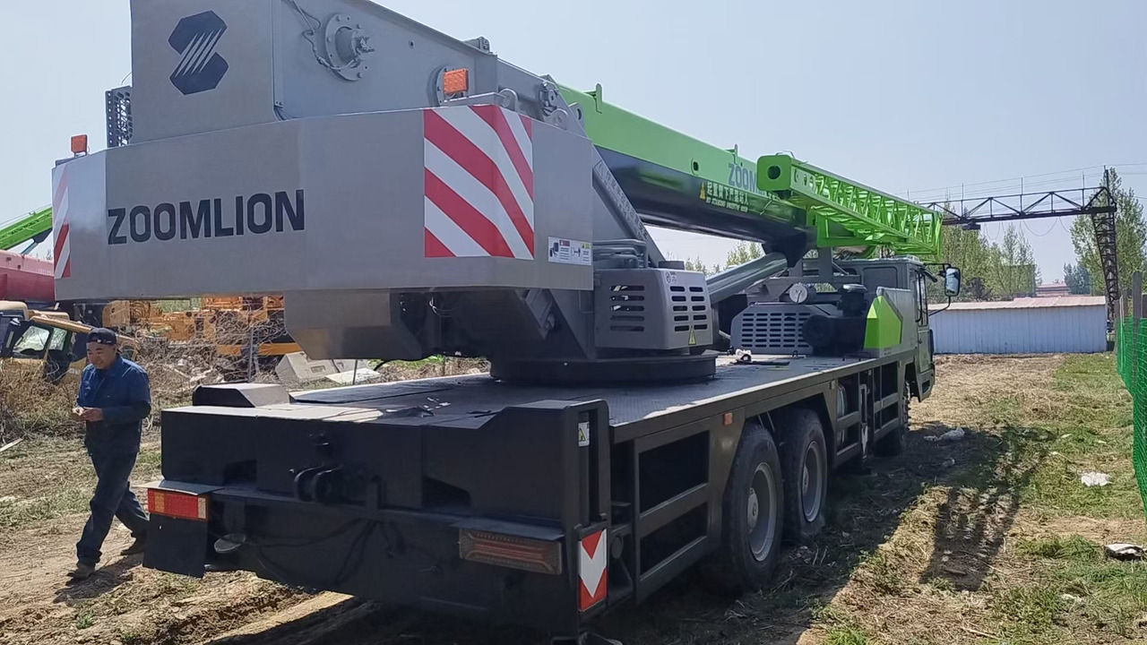 ZOOMLION ZTC300V - Guindaste móvel: foto 3 ZOOMLION ZTC300V - Guindaste móvel: foto 3