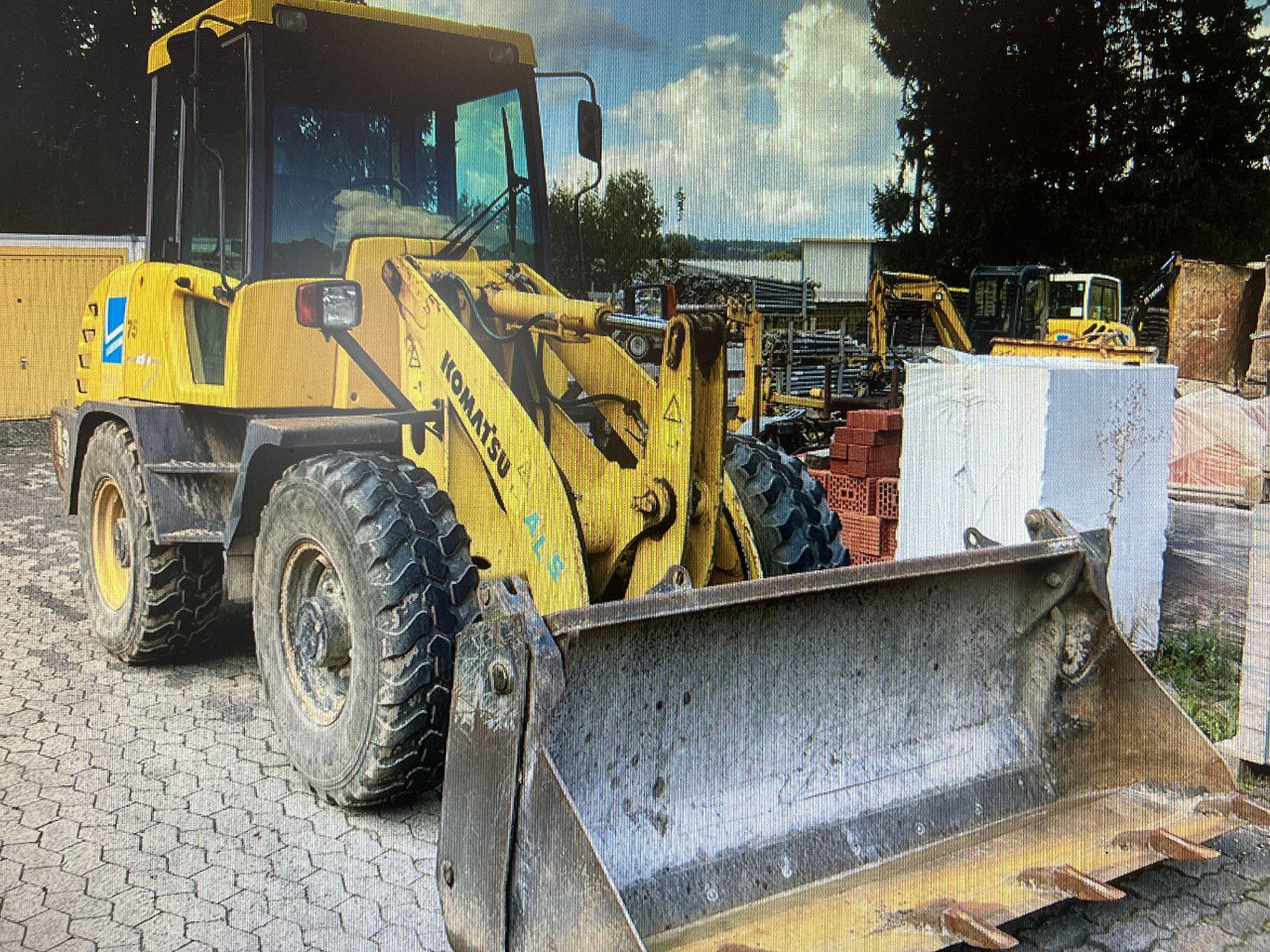 Komatsu WA 75-3 Active - Carregadeira de rodas: foto 2 Komatsu WA 75-3 Active - Carregadeira de rodas: foto 2