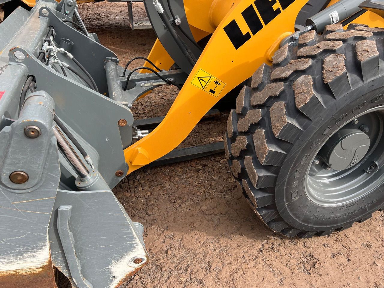 Liebherr L 507 Stereo V Likufix - Carregadeira de rodas: foto 3 Liebherr L 507 Stereo V Likufix - Carregadeira de rodas: foto 3