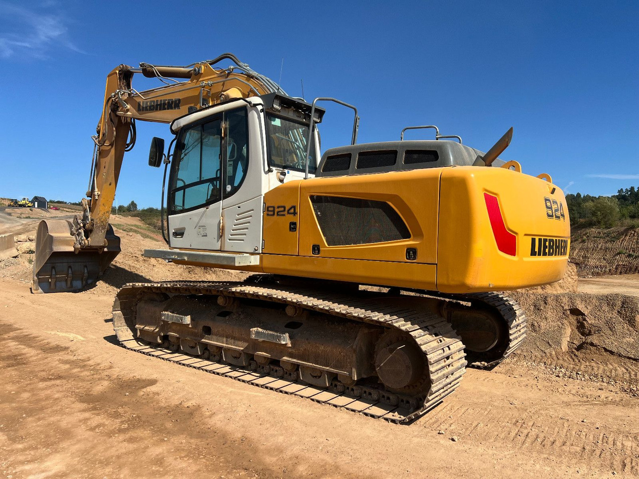 Liebherr R 924 SLC - Escavadora de rastos: foto 1 Liebherr R 924 SLC - Escavadora de rastos: foto 1