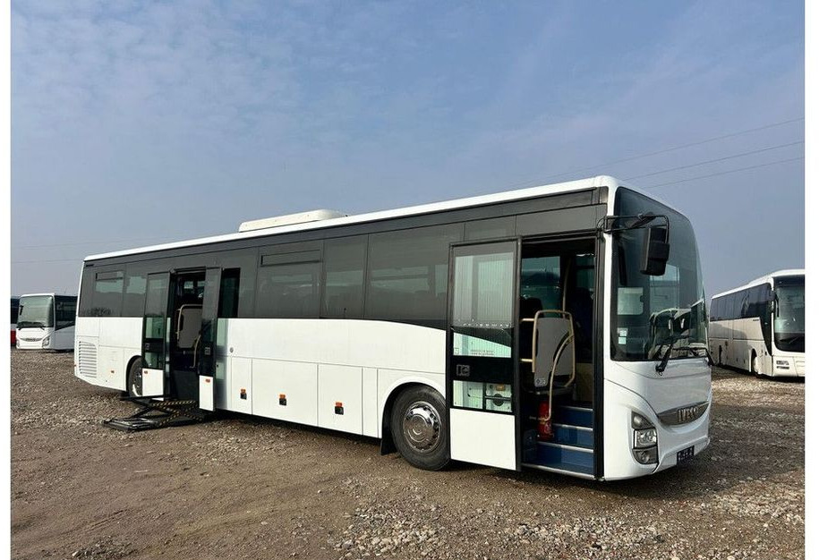 Iveco Crossway - Ônibus suburbano: foto 1 Iveco Crossway - Ônibus suburbano: foto 1