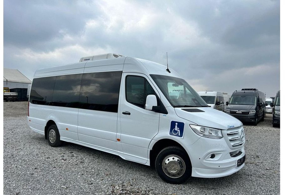Mercedes-Benz Sprinter 517 - Micro-ônibus, Furgão de passageiros: foto 2 Mercedes-Benz Sprinter 517 - Micro-ônibus, Furgão de passageiros: foto 2