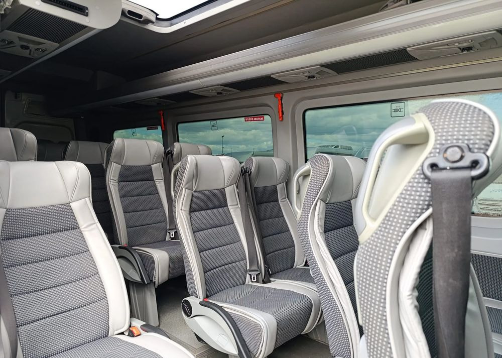 Mercedes-Benz Sprinter 519 - Micro-ônibus, Furgão de passageiros: foto 4 Mercedes-Benz Sprinter 519 - Micro-ônibus, Furgão de passageiros: foto 4