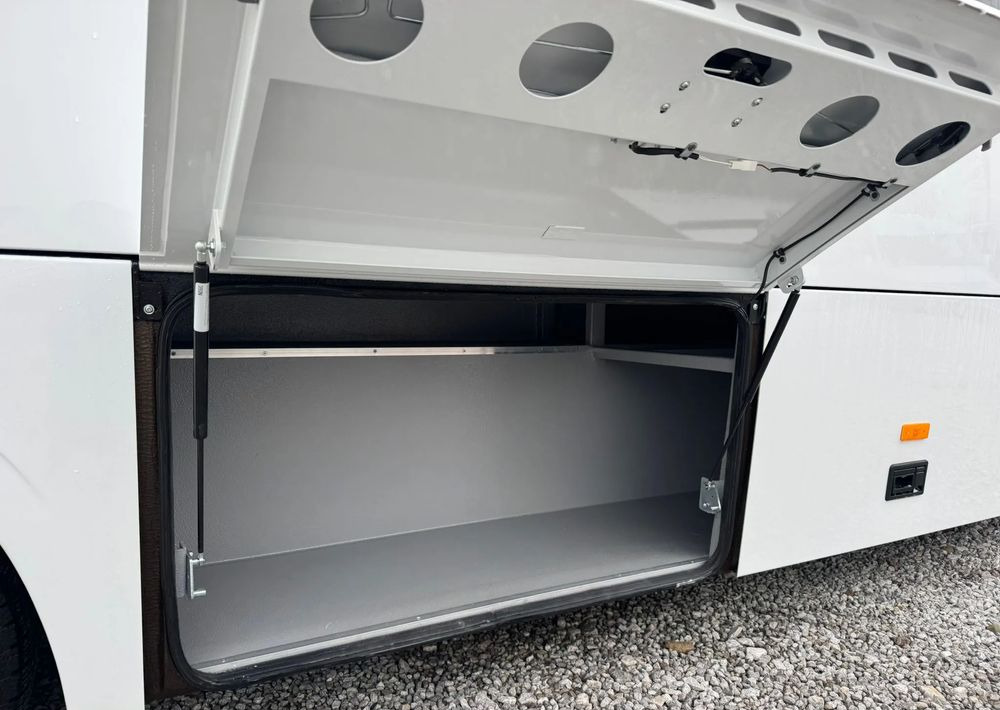 Mercedes-Benz Sprinter 519 - Micro-ônibus, Furgão de passageiros: foto 3 Mercedes-Benz Sprinter 519 - Micro-ônibus, Furgão de passageiros: foto 3