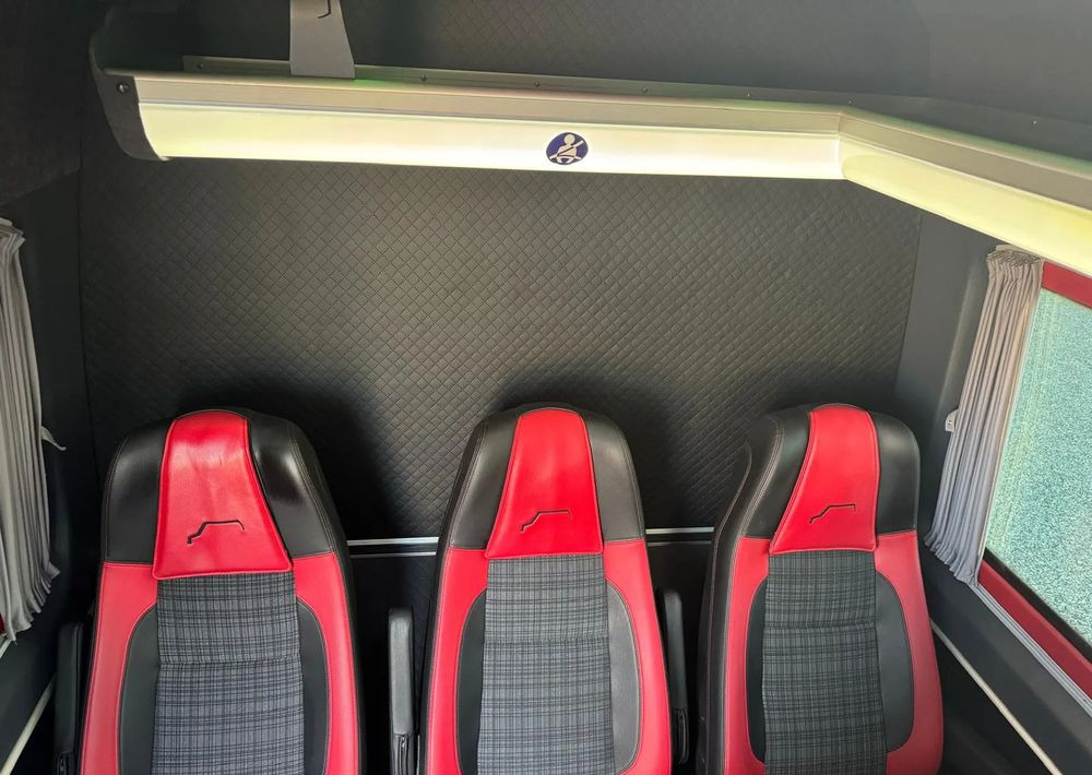 Micro-ônibus, Furgão de passageiros Mercedes-Benz Sprinter: foto 19