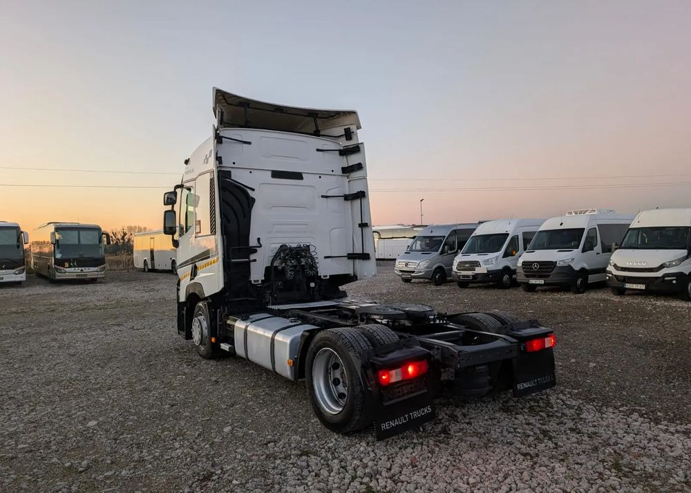 Tractor Renault T440: foto 8 Tractor Renault T440: foto 8