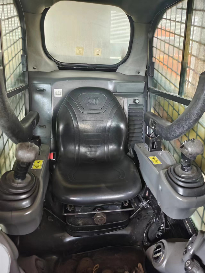 CATERPILLAR 246D - Mini carregadeira: foto 5 CATERPILLAR 246D - Mini carregadeira: foto 5