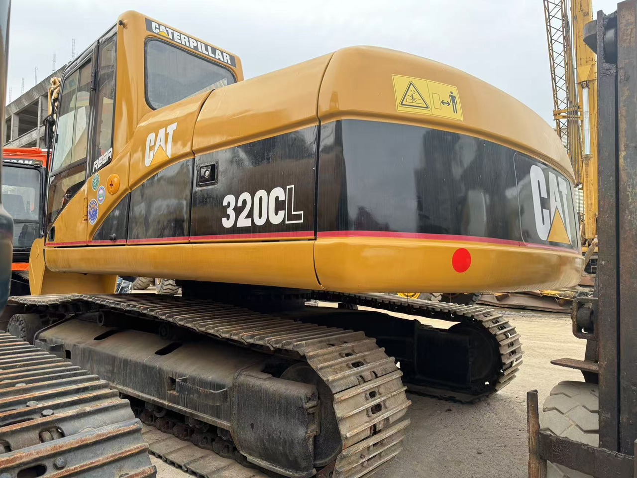 CATERPILLAR 320C - Escavadora de rastos: foto 2 CATERPILLAR 320C - Escavadora de rastos: foto 2