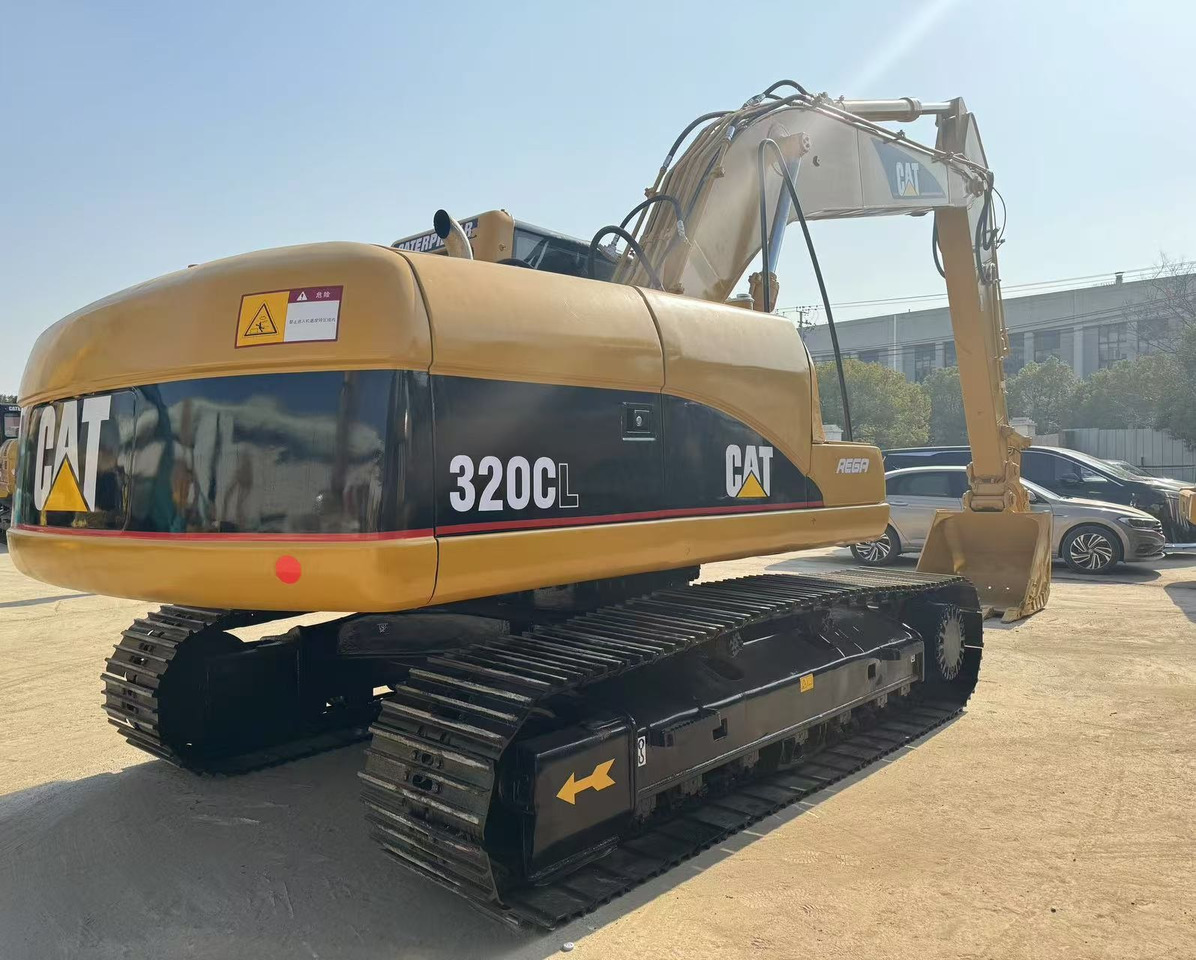 CATERPILLAR 320C - Escavadora de rastos: foto 1 CATERPILLAR 320C - Escavadora de rastos: foto 1