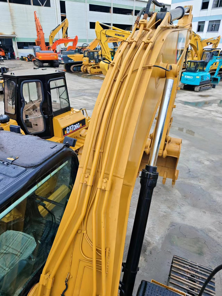 CATERPILLAR 320D2 CAT - Escavadora de rastos: foto 5 CATERPILLAR 320D2 CAT - Escavadora de rastos: foto 5