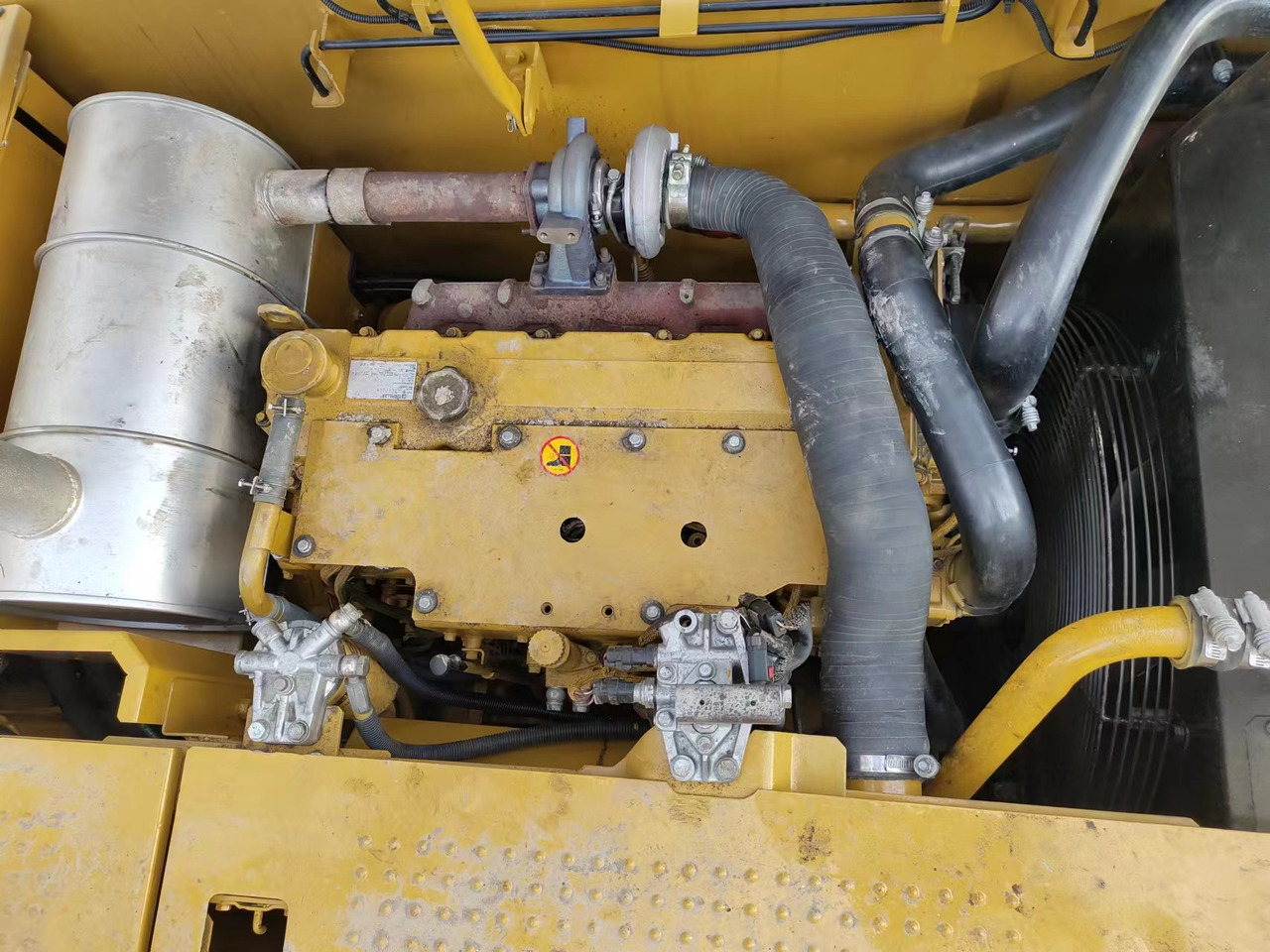 CATERPILLAR 320D2L CAT 320D - Escavadora de rastos: foto 5 CATERPILLAR 320D2L CAT 320D - Escavadora de rastos: foto 5