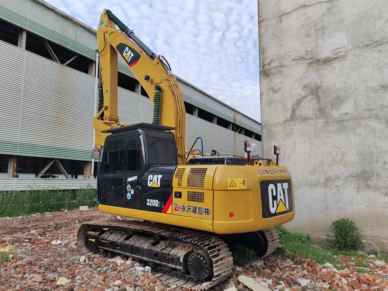 CATERPILLAR 320D2L CAT 320D - Escavadora de rastos: foto 1 CATERPILLAR 320D2L CAT 320D - Escavadora de rastos: foto 1