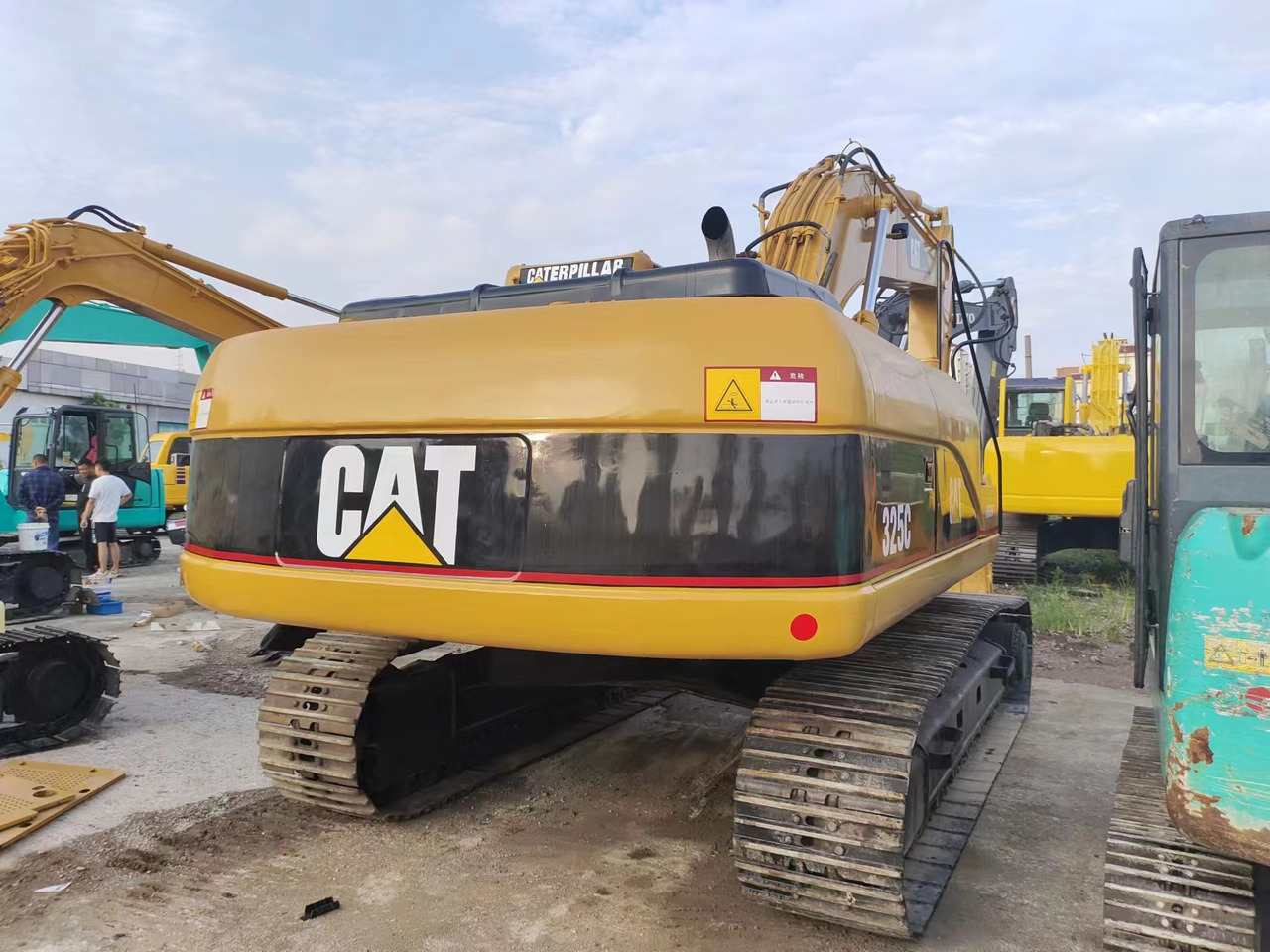 CATERPILLAR 325C - Escavadora de rastos: foto 5 CATERPILLAR 325C - Escavadora de rastos: foto 5
