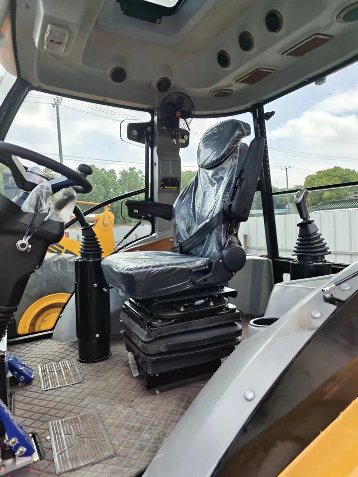 CATERPILLAR 420F - Retroescavadeira: foto 4 CATERPILLAR 420F - Retroescavadeira: foto 4