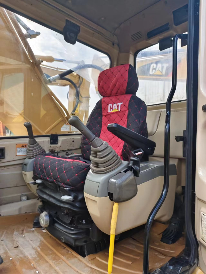 CATERPILLAR CAT 320BL - Escavadora de rastos: foto 5 CATERPILLAR CAT 320BL - Escavadora de rastos: foto 5