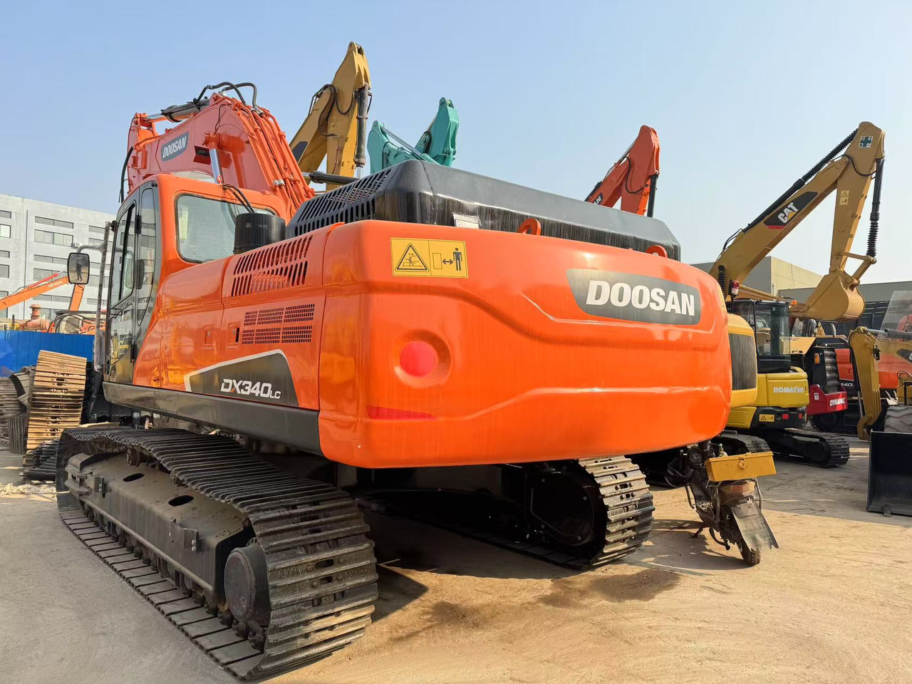 DOOSAN DX340LC - Escavadora de rastos: foto 1 DOOSAN DX340LC - Escavadora de rastos: foto 1