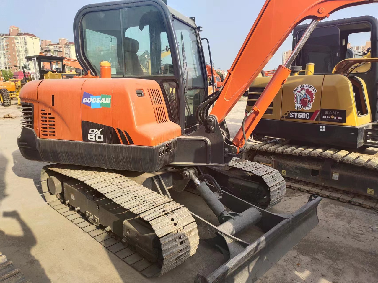 DOOSAN DX60 - Mini escavadeira: foto 1 DOOSAN DX60 - Mini escavadeira: foto 1