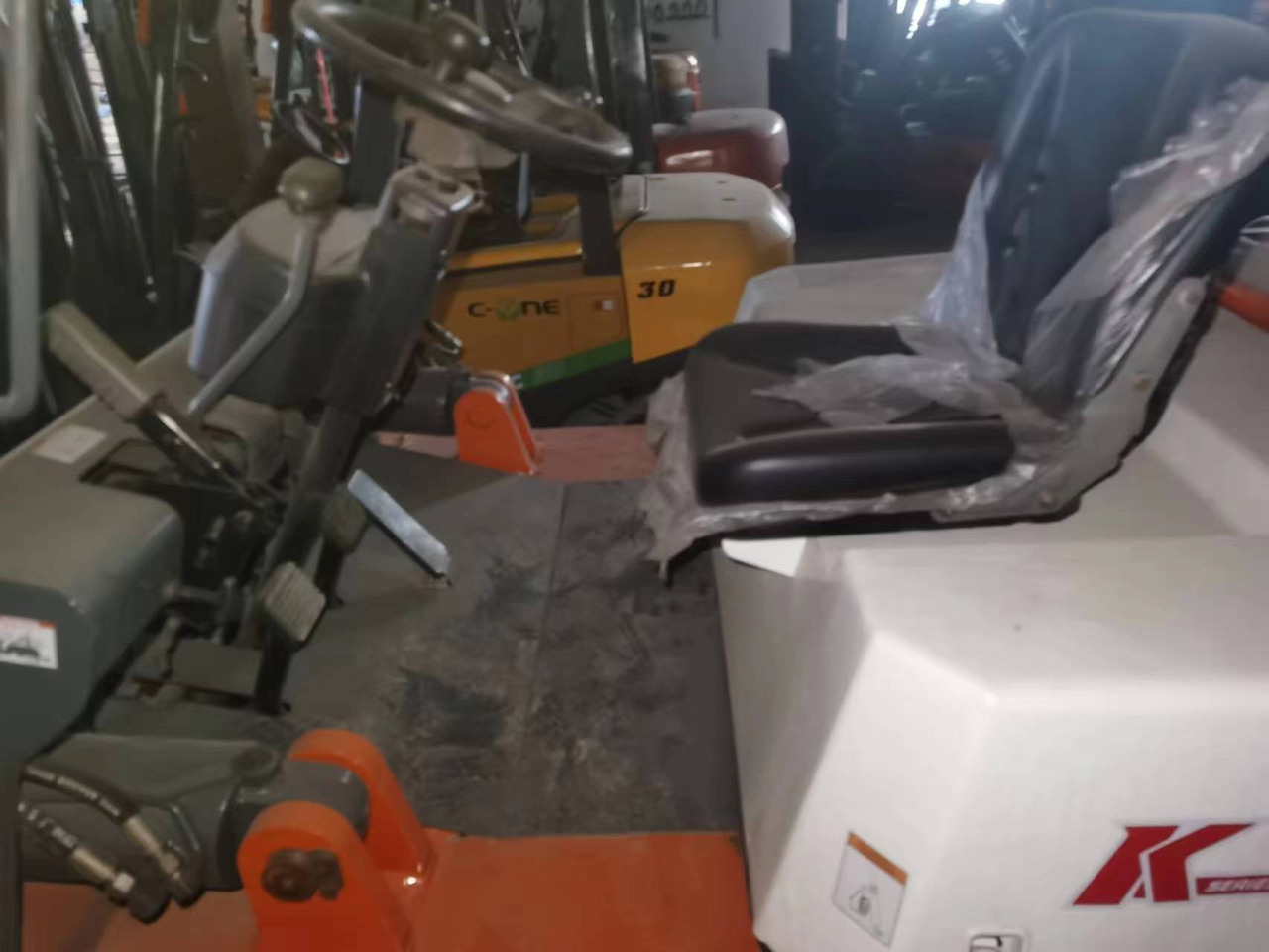 Empilhadeira a diesel HELI 70 DIESEL FORKLIFT 7TON: foto 6