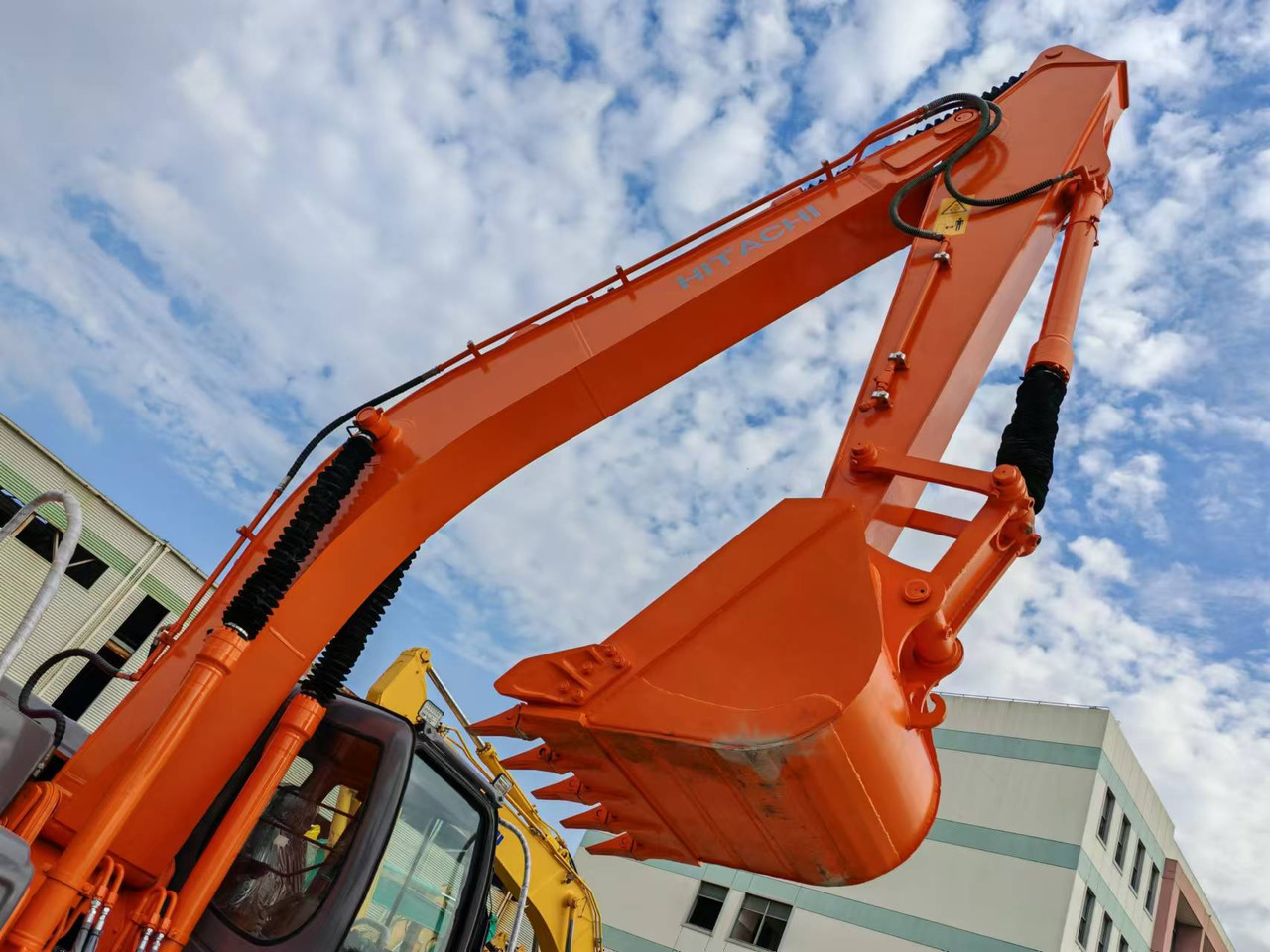 HITACHI ZX200 - Escavadora de rastos: foto 5 HITACHI ZX200 - Escavadora de rastos: foto 5