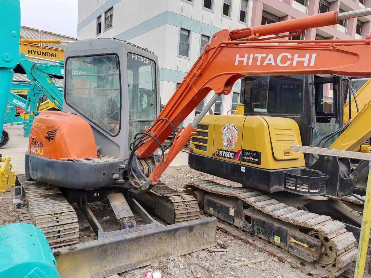 HITACHI ZX40U - Mini escavadeira: foto 4 HITACHI ZX40U - Mini escavadeira: foto 4