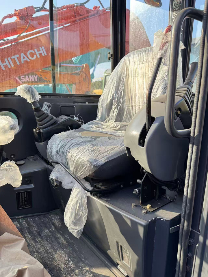 HITACHI ZX50U - Mini escavadeira: foto 4 HITACHI ZX50U - Mini escavadeira: foto 4