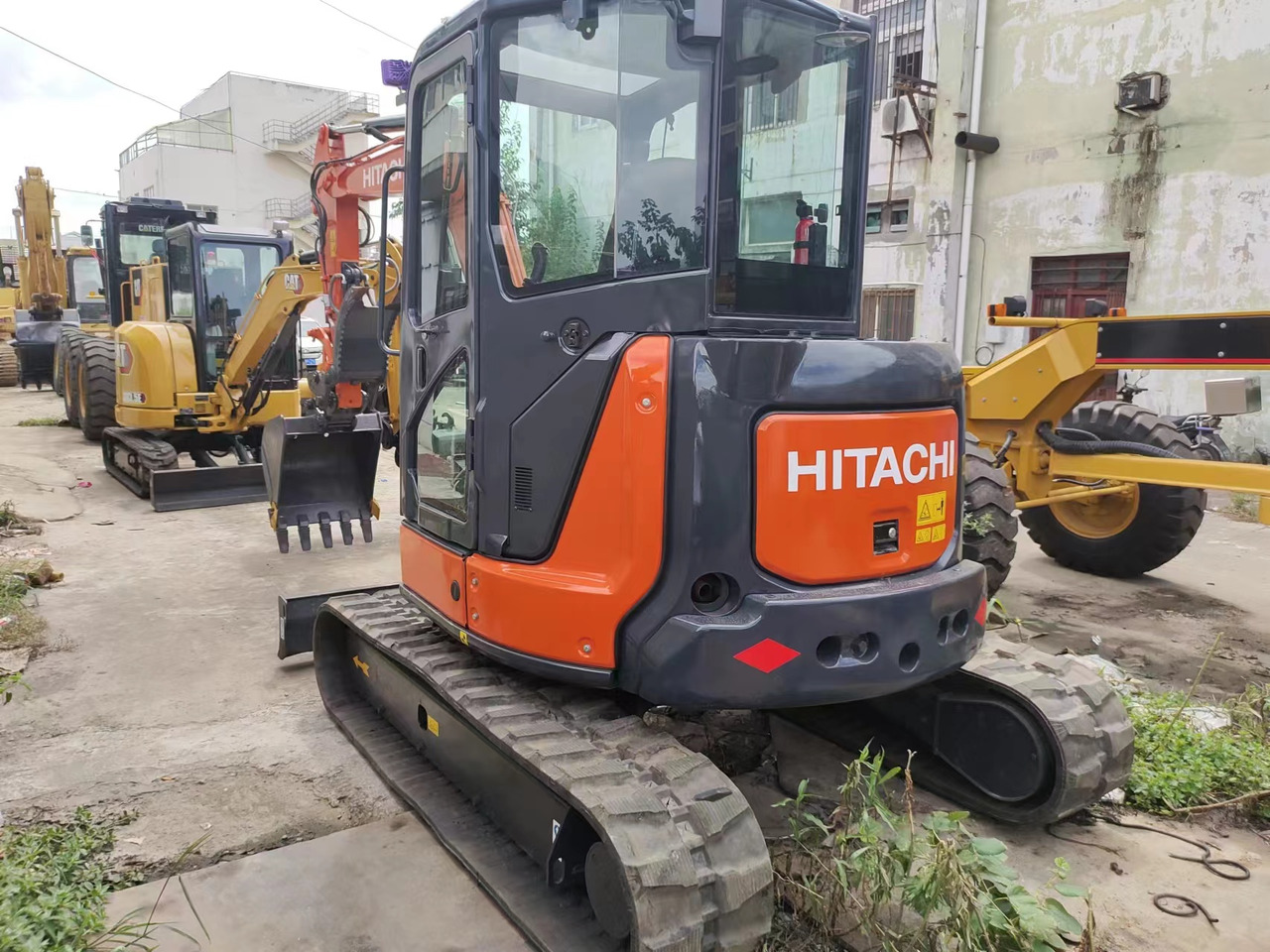 HITACHI ZX55 USR-5A - Mini escavadeira: foto 1 HITACHI ZX55 USR-5A - Mini escavadeira: foto 1
