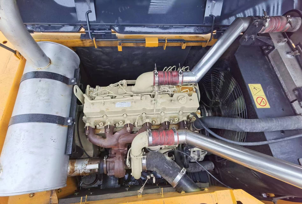 HYUNDAI 305LC-9T - Escavadora de rastos: foto 5 HYUNDAI 305LC-9T - Escavadora de rastos: foto 5