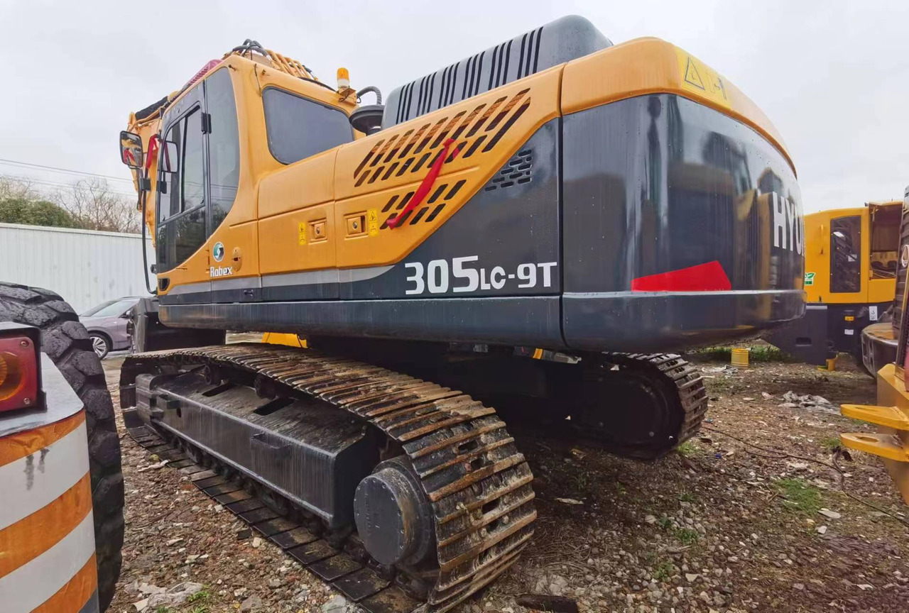 HYUNDAI 305LC-9T - Escavadora de rastos: foto 1 HYUNDAI 305LC-9T - Escavadora de rastos: foto 1