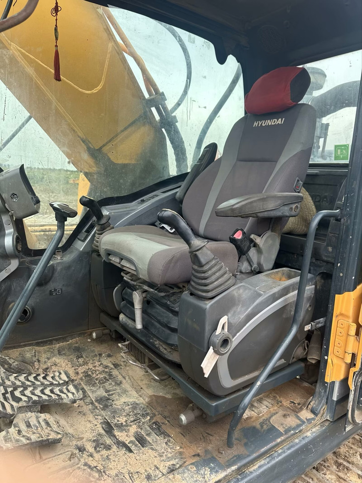 HYUNDAI R305LC-9T - Escavadora de rastos: foto 5 HYUNDAI R305LC-9T - Escavadora de rastos: foto 5