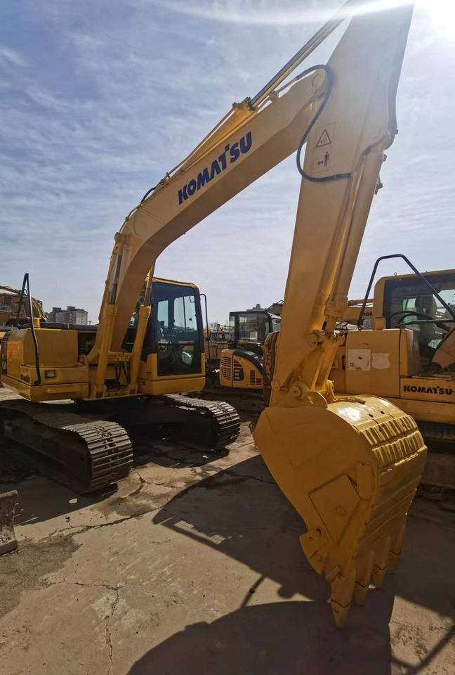 KOMATSU PC130-7 - Escavadora de rastos: foto 4 KOMATSU PC130-7 - Escavadora de rastos: foto 4
