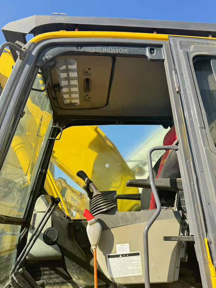 KOMATSU PC200-8 - Escavadora de rastos: foto 4 KOMATSU PC200-8 - Escavadora de rastos: foto 4