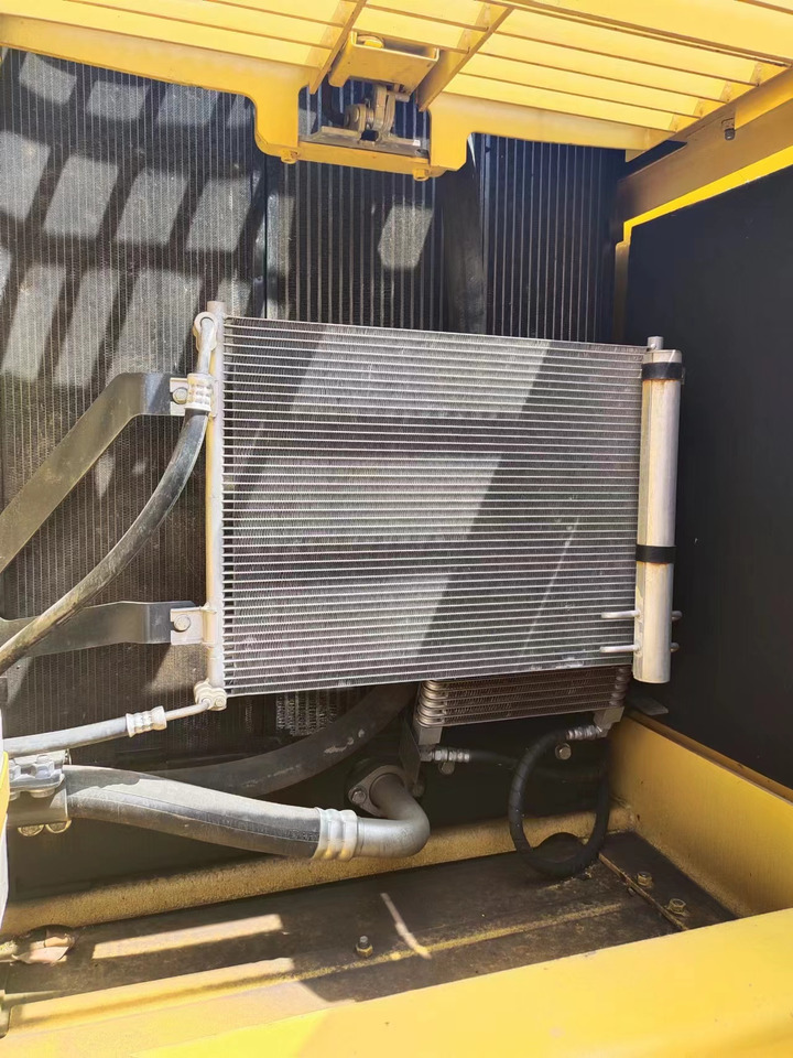 KOMATSU PC200-8 - Escavadora de rastos: foto 5 KOMATSU PC200-8 - Escavadora de rastos: foto 5