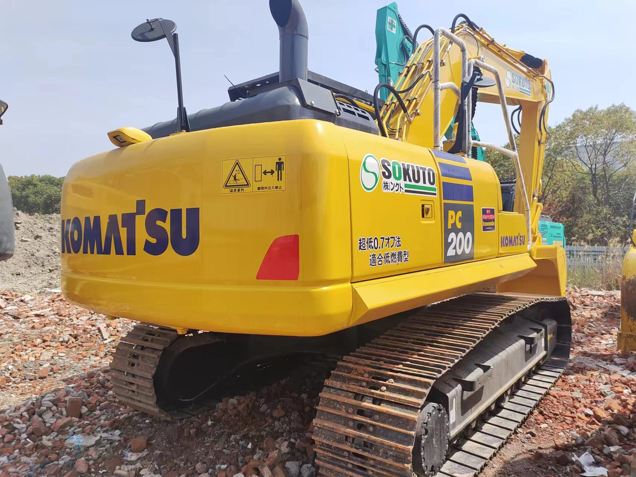 KOMATSU PC200-8N1 - Escavadora de rastos: foto 3 KOMATSU PC200-8N1 - Escavadora de rastos: foto 3