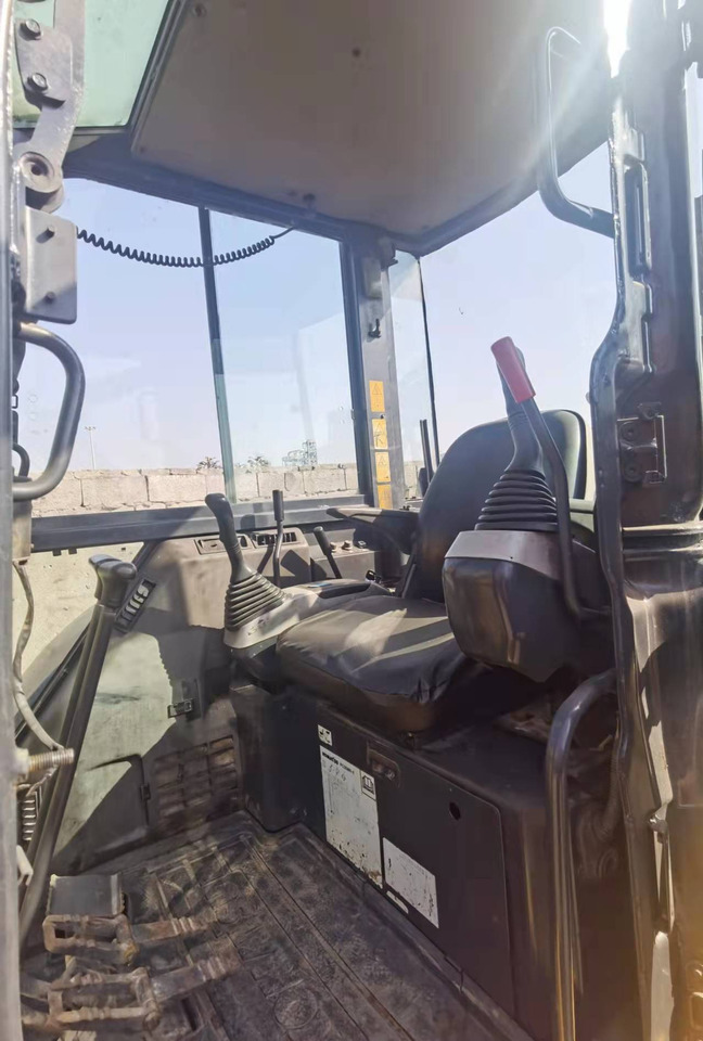 KOMATSU PC55MR-2 - Mini escavadeira: foto 3 KOMATSU PC55MR-2 - Mini escavadeira: foto 3