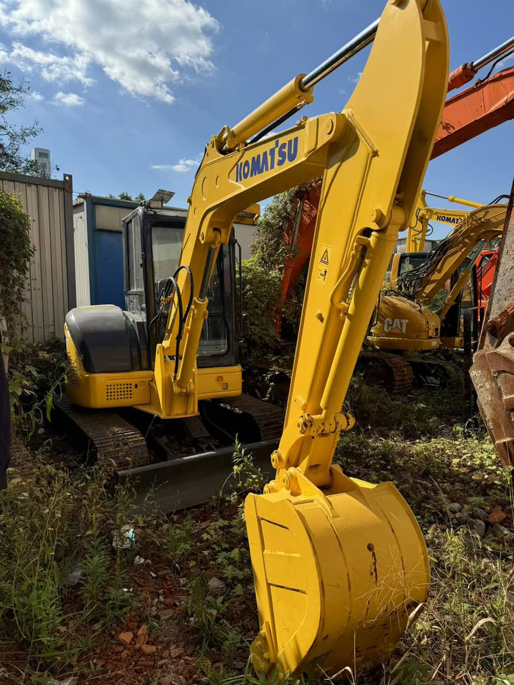 KOMATSU PC55MR - Mini escavadeira: foto 3 KOMATSU PC55MR - Mini escavadeira: foto 3