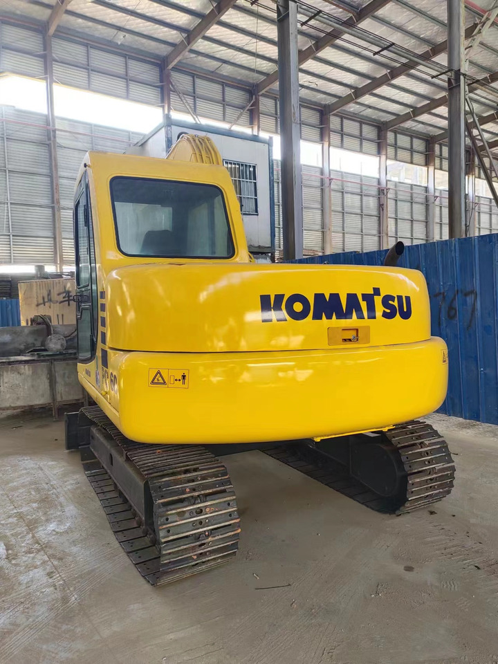 Escavadora de rastos KOMATSU PC60-7: foto 7